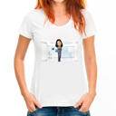 Карикатура женщины в цветном стиле с фоном - принт на футболке
