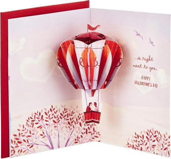 7. Hallmark Paper Wonder Открытка-открытка ко Дню святого Валентина для любимого человека-0