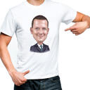 Vīrieša krāsaina karikatūra no fotogrāfijām uz T-krekla apdrukas