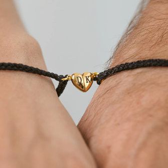 7. Bracelets assortis pour couples-0