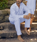 2. Ein Pyjama-Set-0