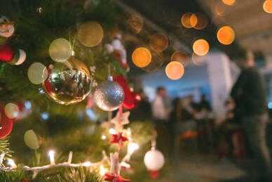 Natale aziendale: 10 idee regalo pensate per la stagione dei doni