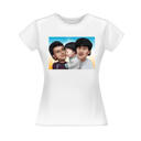 T-shirt tryckt gruppkarikatyr i färgad stil