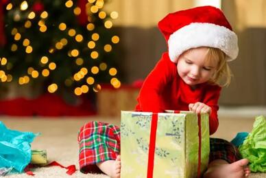 15 فكرة رائعة لهدايا عيد الميلاد للأطفال الذين يمتلكون كل شيء