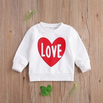 5. Ein „Love“-Sweatshirt-0