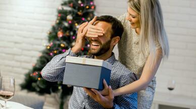 Ideas de regalos de Navidad para el novio